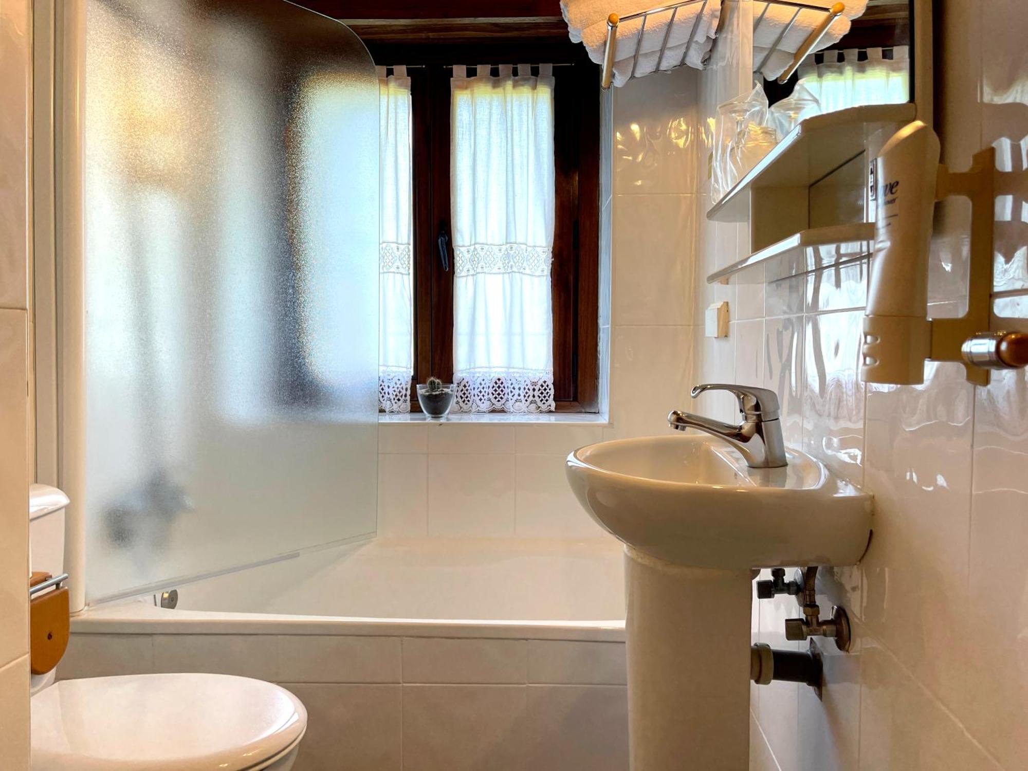 Hotel Peruskenea Jaunsaras エクステリア 写真