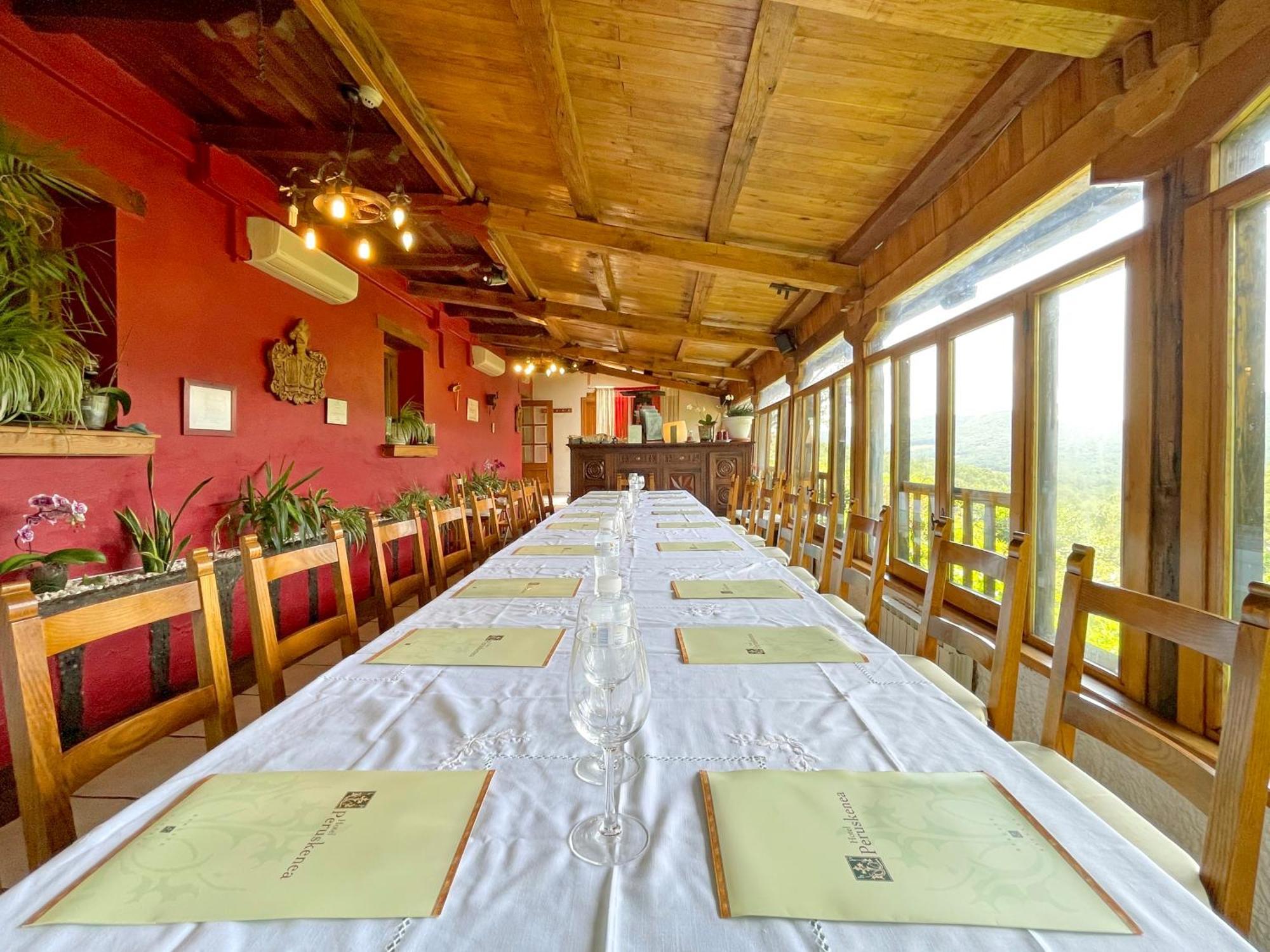 Hotel Peruskenea Jaunsaras エクステリア 写真