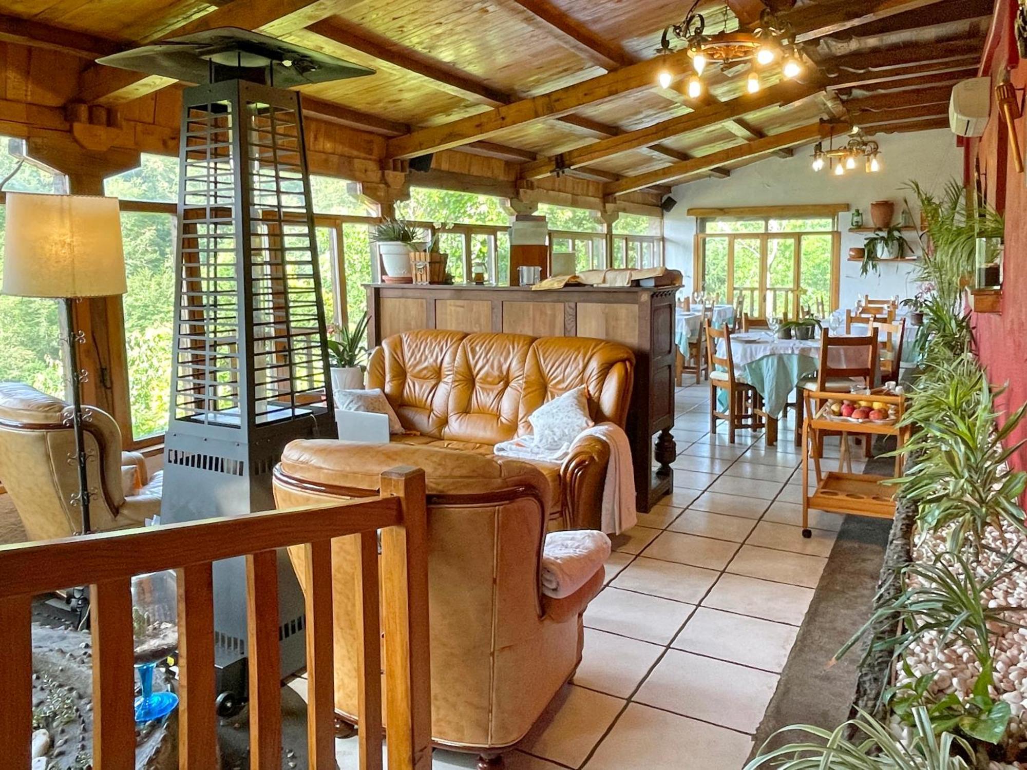 Hotel Peruskenea Jaunsaras エクステリア 写真