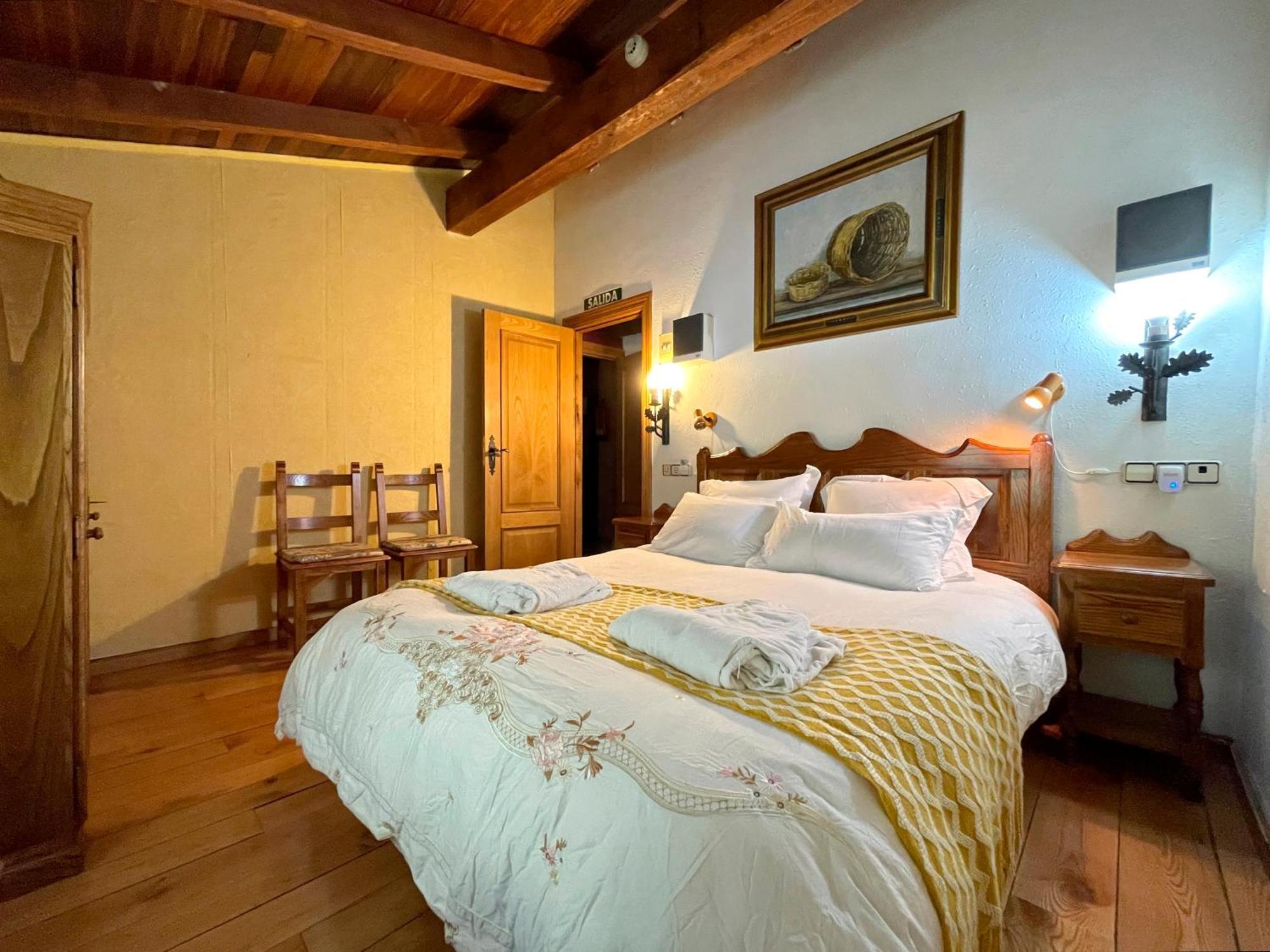 Hotel Peruskenea Jaunsaras エクステリア 写真