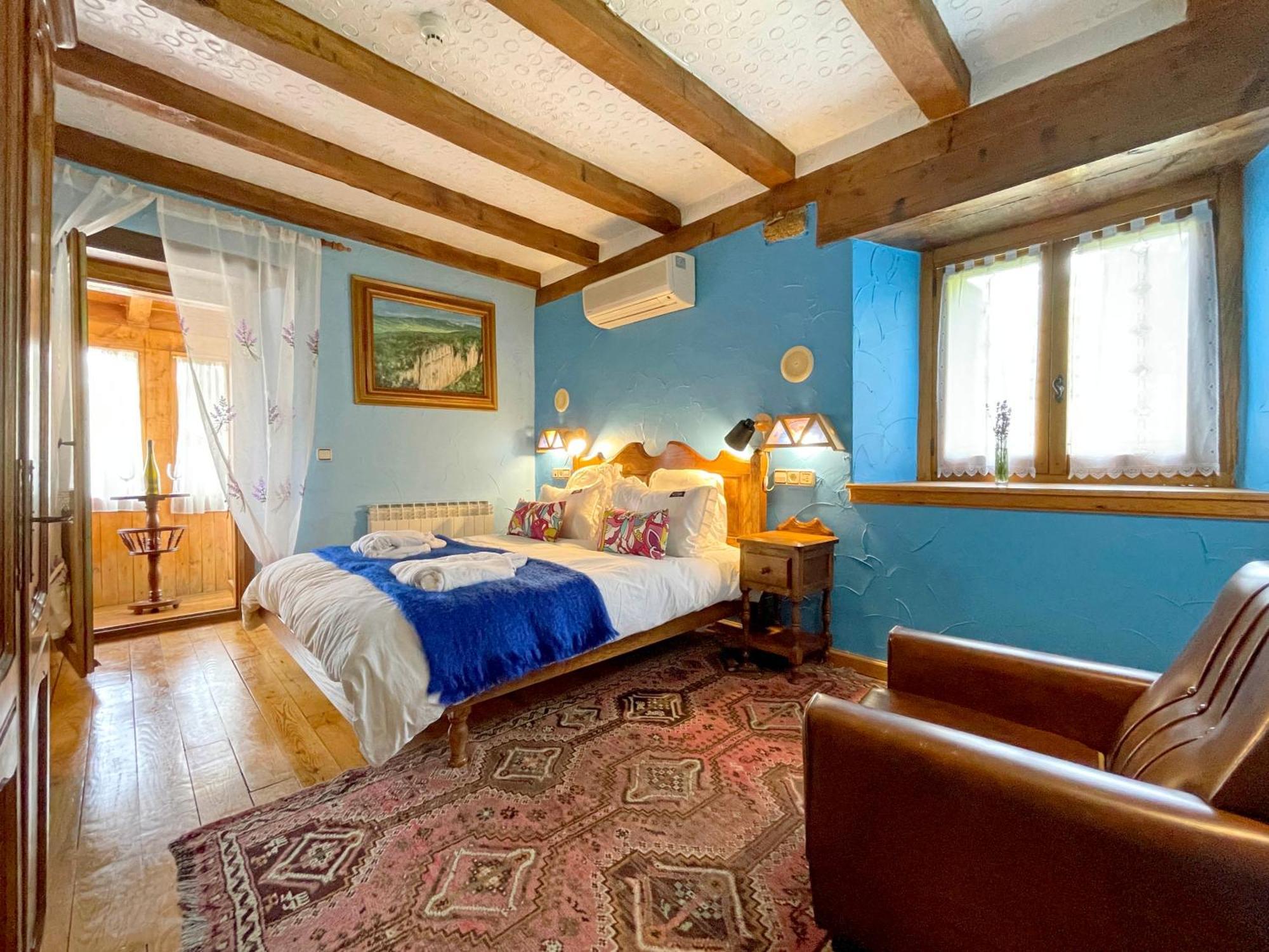 Hotel Peruskenea Jaunsaras エクステリア 写真