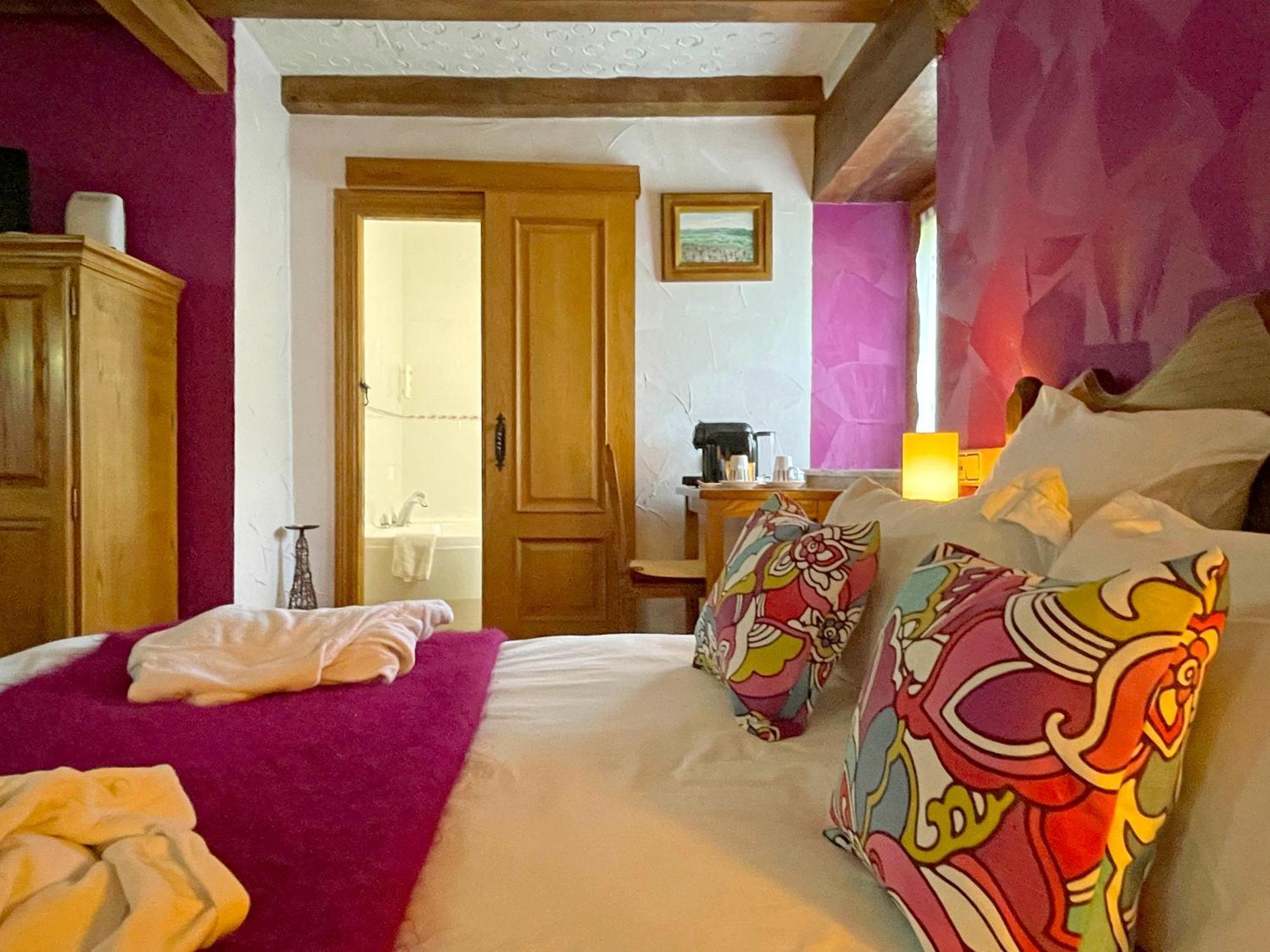 Hotel Peruskenea Jaunsaras エクステリア 写真