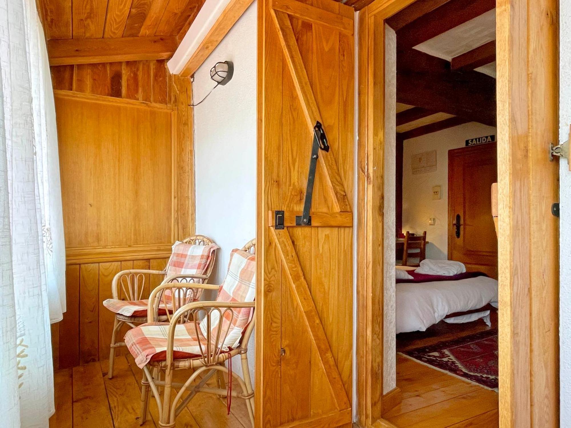Hotel Peruskenea Jaunsaras エクステリア 写真