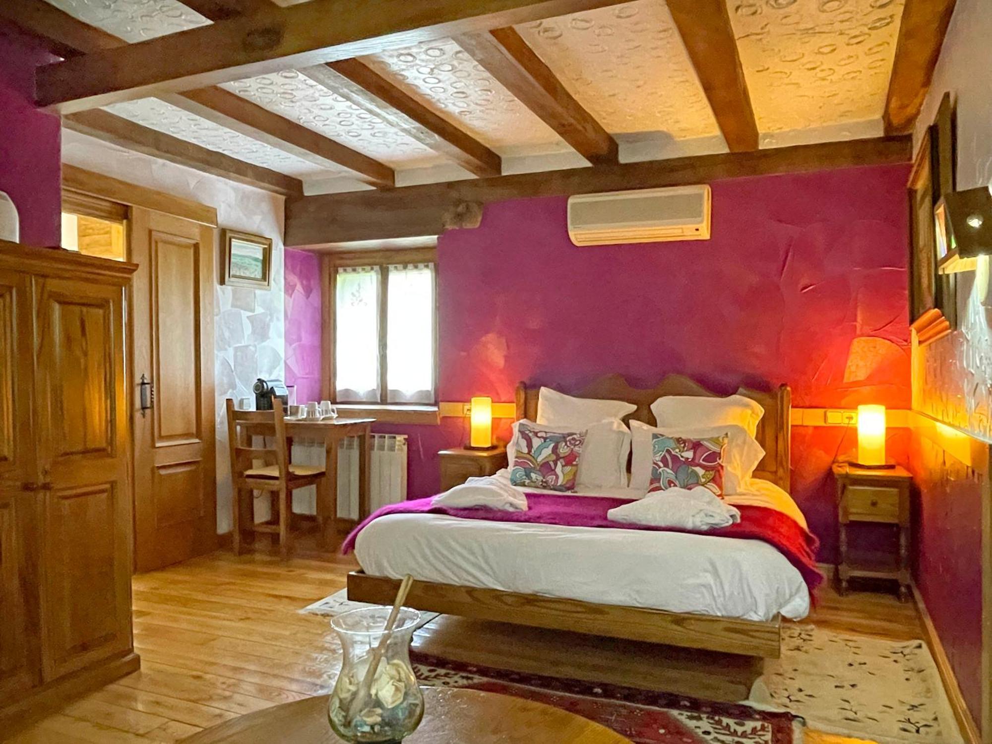 Hotel Peruskenea Jaunsaras エクステリア 写真