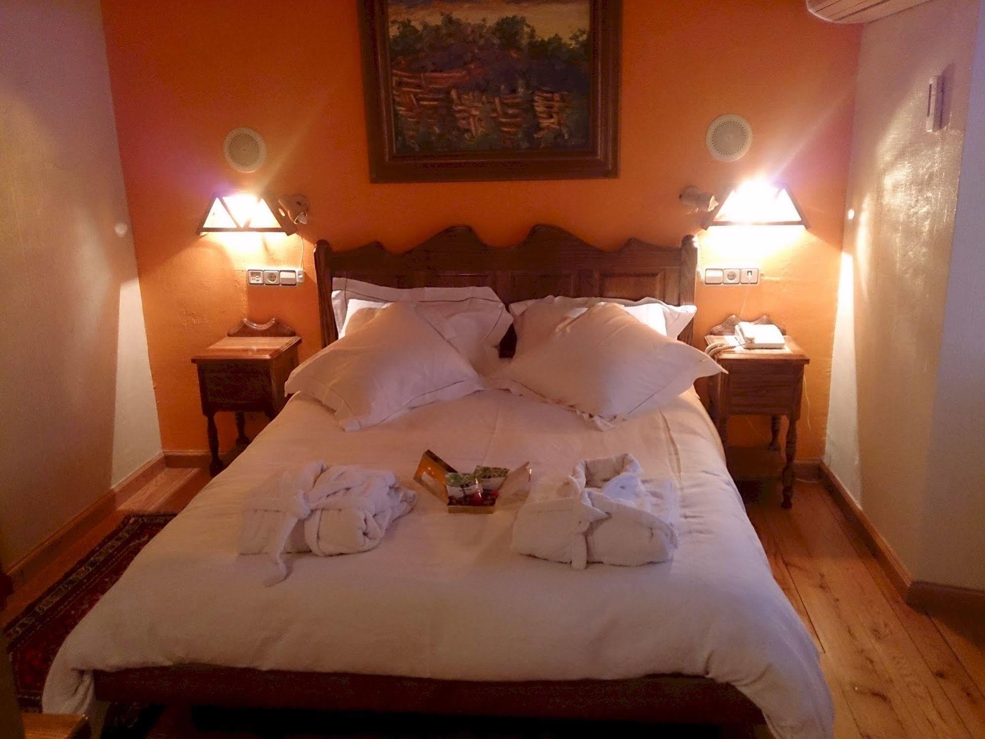 Hotel Peruskenea Jaunsaras エクステリア 写真